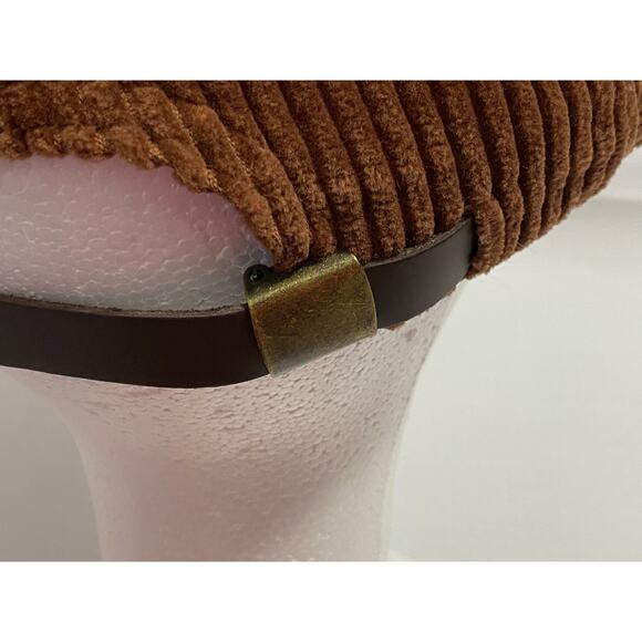 Tahoemade THE 'LAKE' 5-PANEL A larger fitting thick-waled corduroy 5-panel cap. - Picture 6 of 13